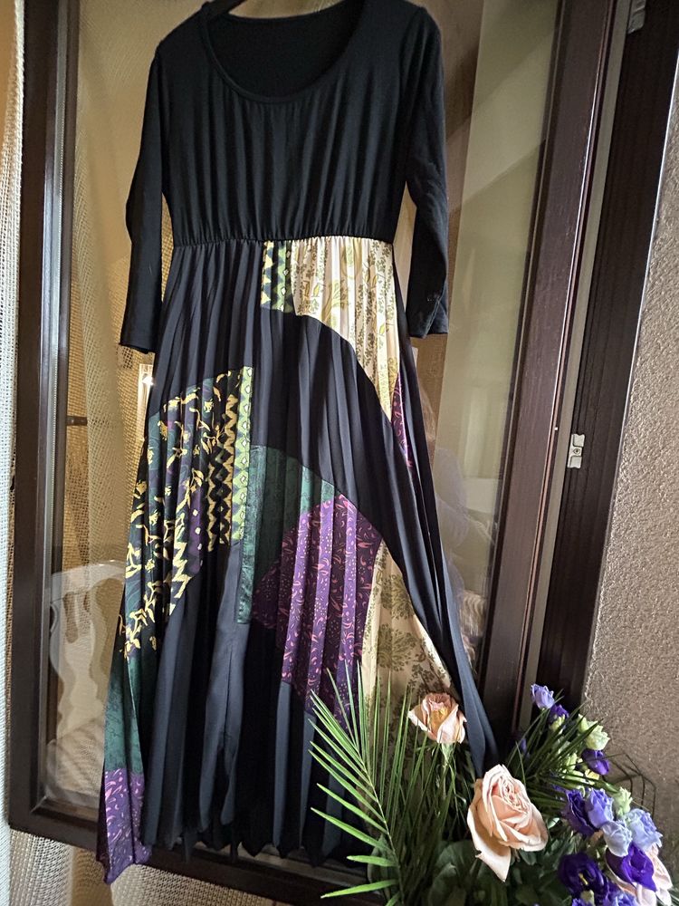 Rochie lungă potrivită si pentru diverse ocazii