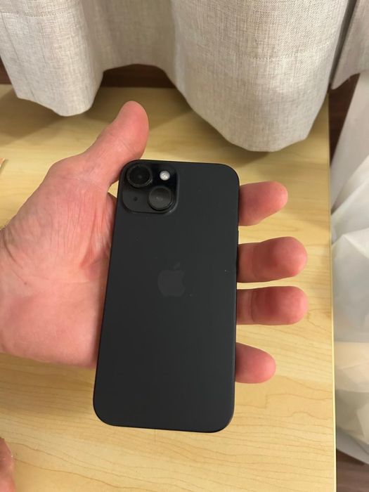 iPhone 15 в отличном состоянии