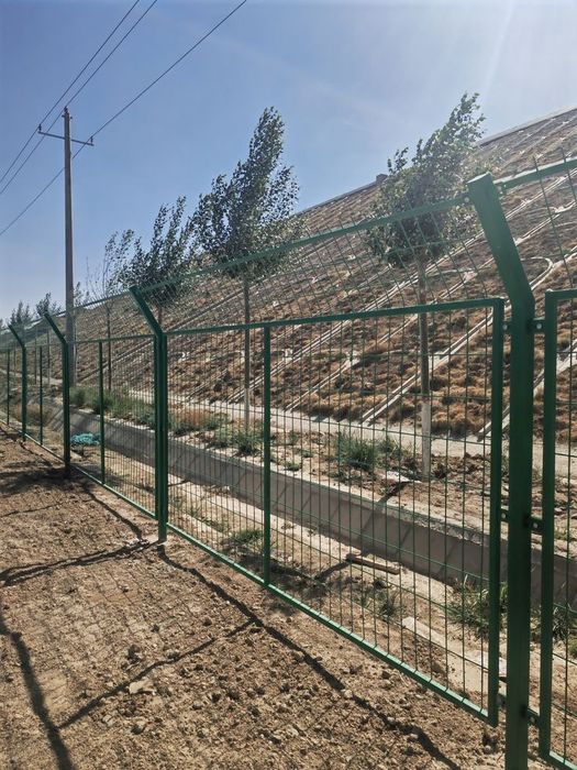 Vindem producem garduri la comanda