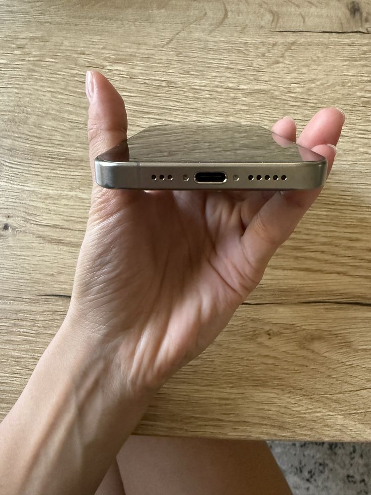 IPhone 15 pro 256Gb