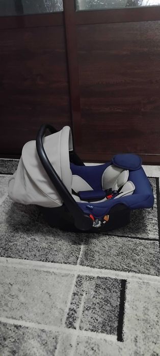 Cos auto pentru bebelusi si copii