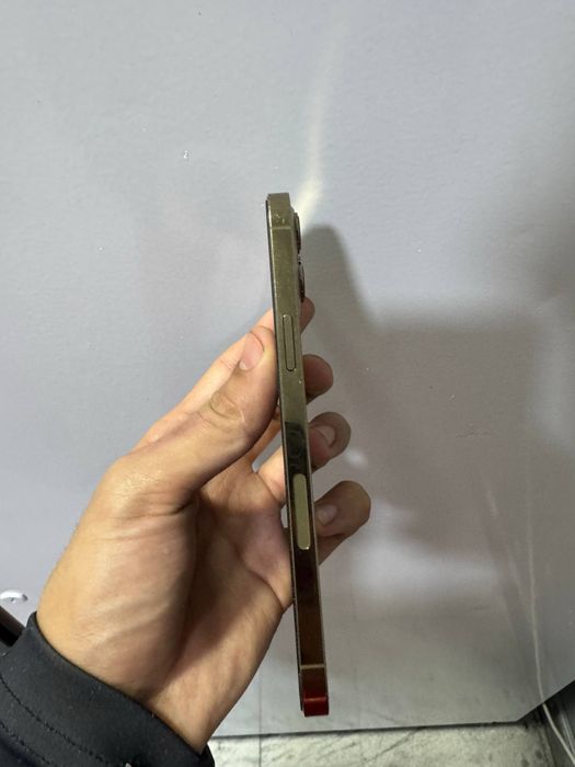 Iphone 12pro max sotiladi