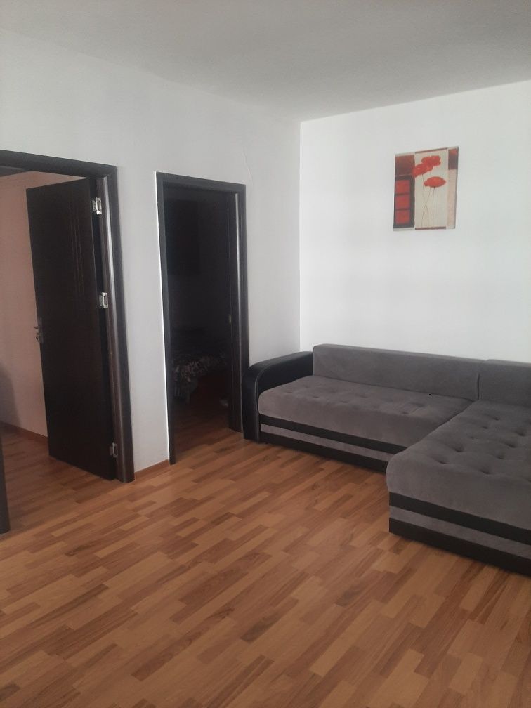 Apartament de închiriat 3 camere