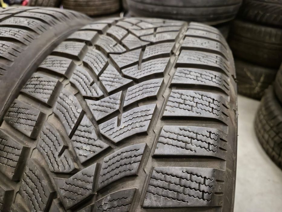 2 anvelope iarna Dunlop 225 55 17 stare foarte buna