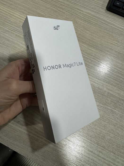 Honor Magic7 Lite, 8GB RAM, 256GB, Titanium Purple, Nou/Sigilat!!!