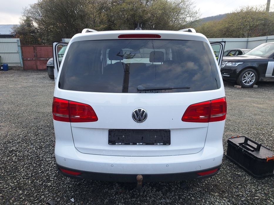 Dezmembrez VW Touran Cross motor 2.0 tdi CFHC cod culoare LB9A