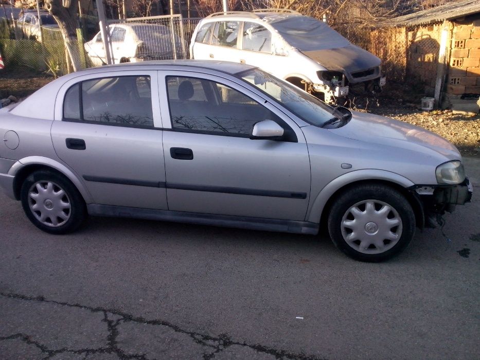 opel astra 1.6 16v---101кс - на части