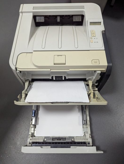 mprimantă HP LaserJet – stare foarte bună – ideală pentru birou / firm