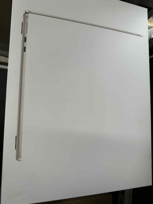 Macbook Air A3240, MBA 13 STL/10C CPU/10C GPU/16GB/512GB/KB-AB/GBR nou