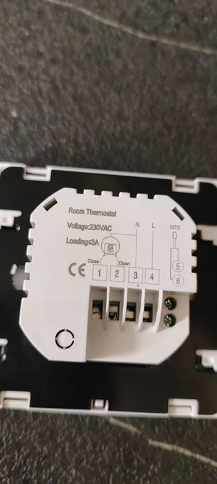 Програмируеми стаен терморегулатор