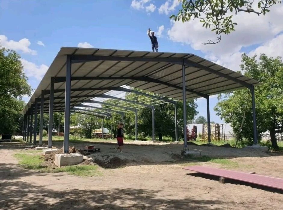 Vand hale și structuri metalice