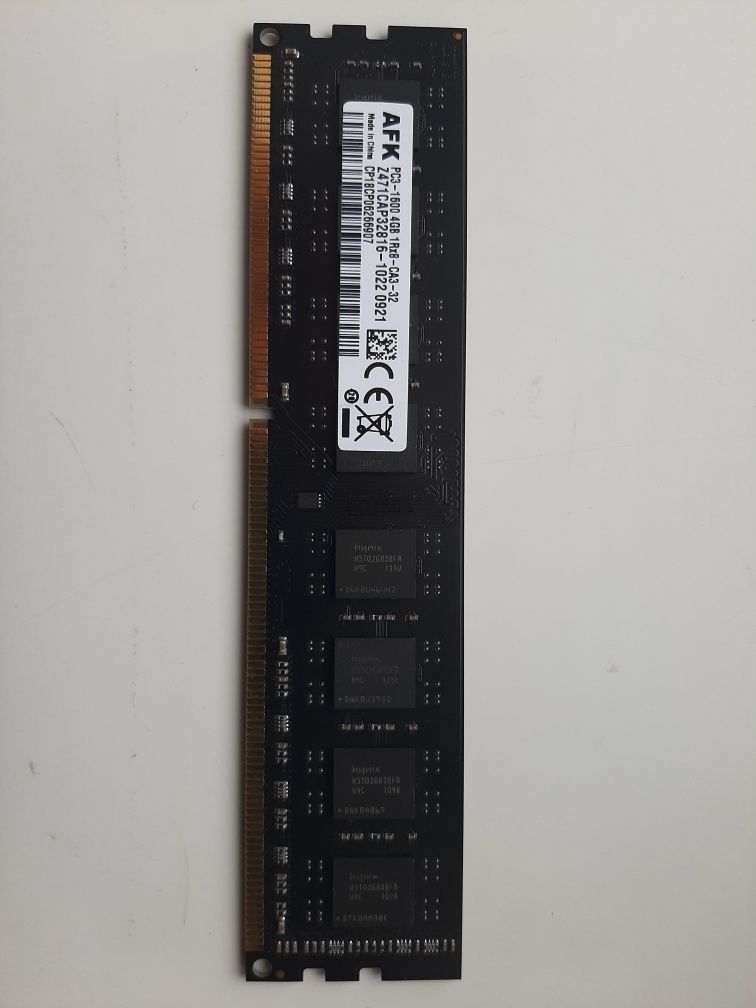 Продам оперативную память 4 Гб DDR3