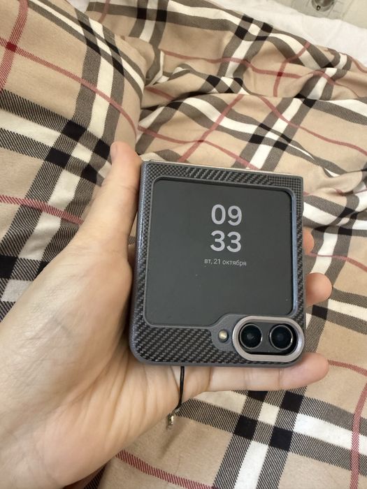 Продам Galaxy Z Flip 5 / 512gb