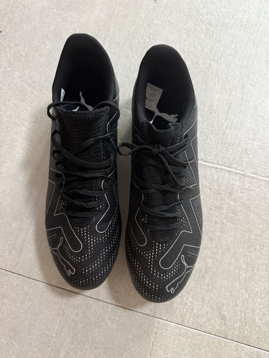 Adidas crampoane Puma m42