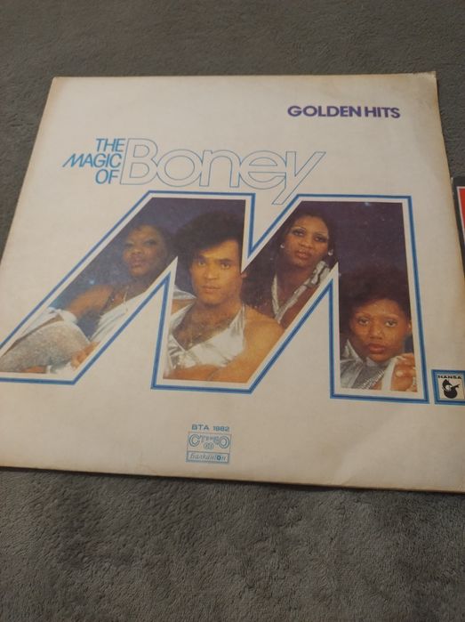 Две уникални големи плочи на Бийтълс и Бони М най доброто от тях,чисти