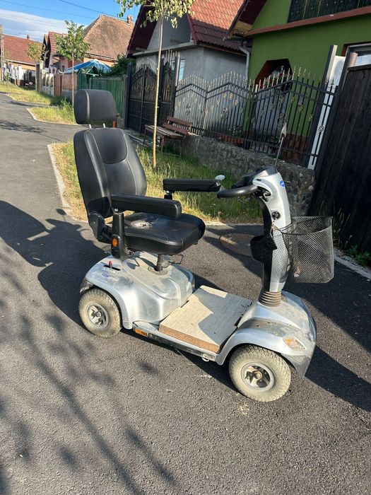 Scuter electric pentru batrni si persoane cu dizabilitati  scurerul