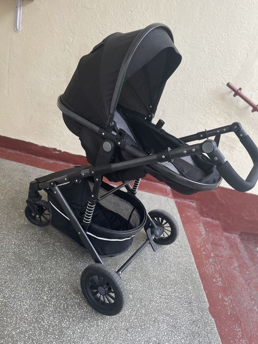 Vând Cărucior 2 în 1
