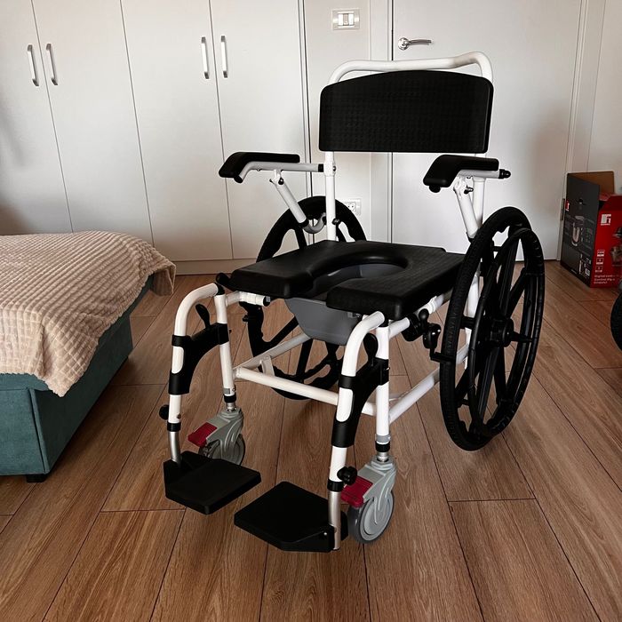 Scaun baie persoane cu dizabilități ( nou)