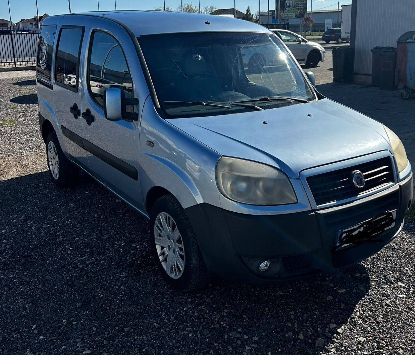 Bara,capota far Piese Fiat Doblo 7 locuri 2010