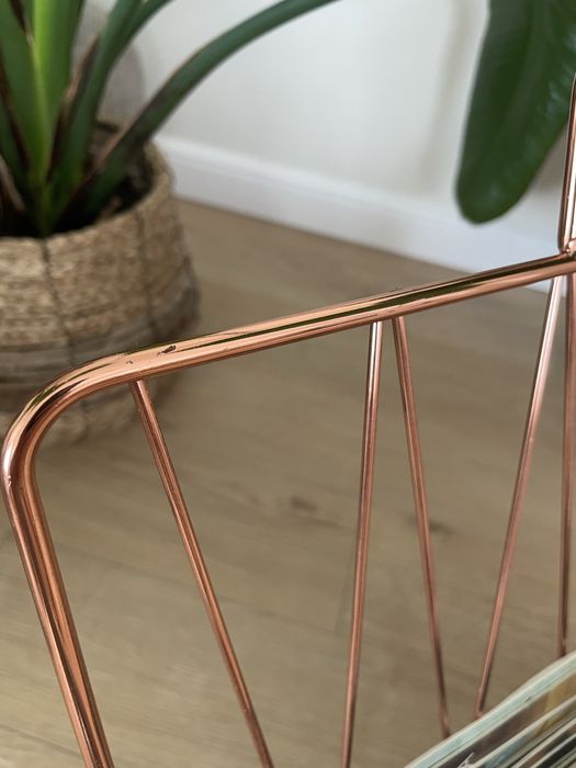 Suport de reviste de meral, Present Time Living, rose gold