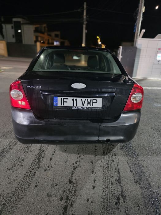 Vând Ford focus 2
