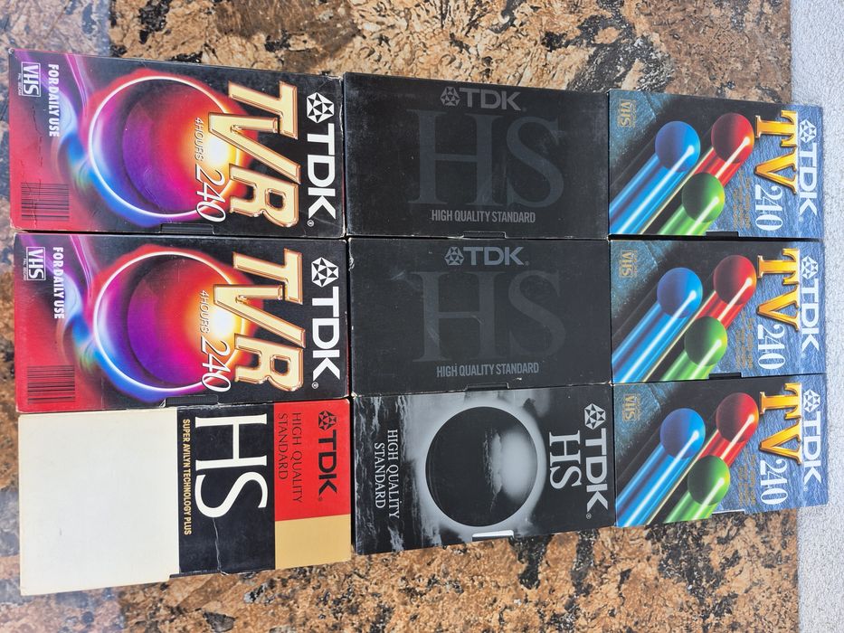 Vând 82 casete video VHS originale TDK,Sony 240 minute, filme Acțiune