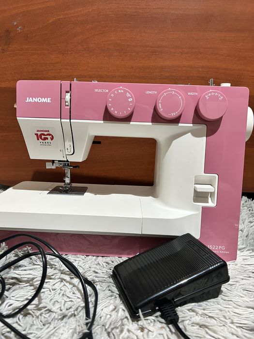 Швейная машинка JANOME