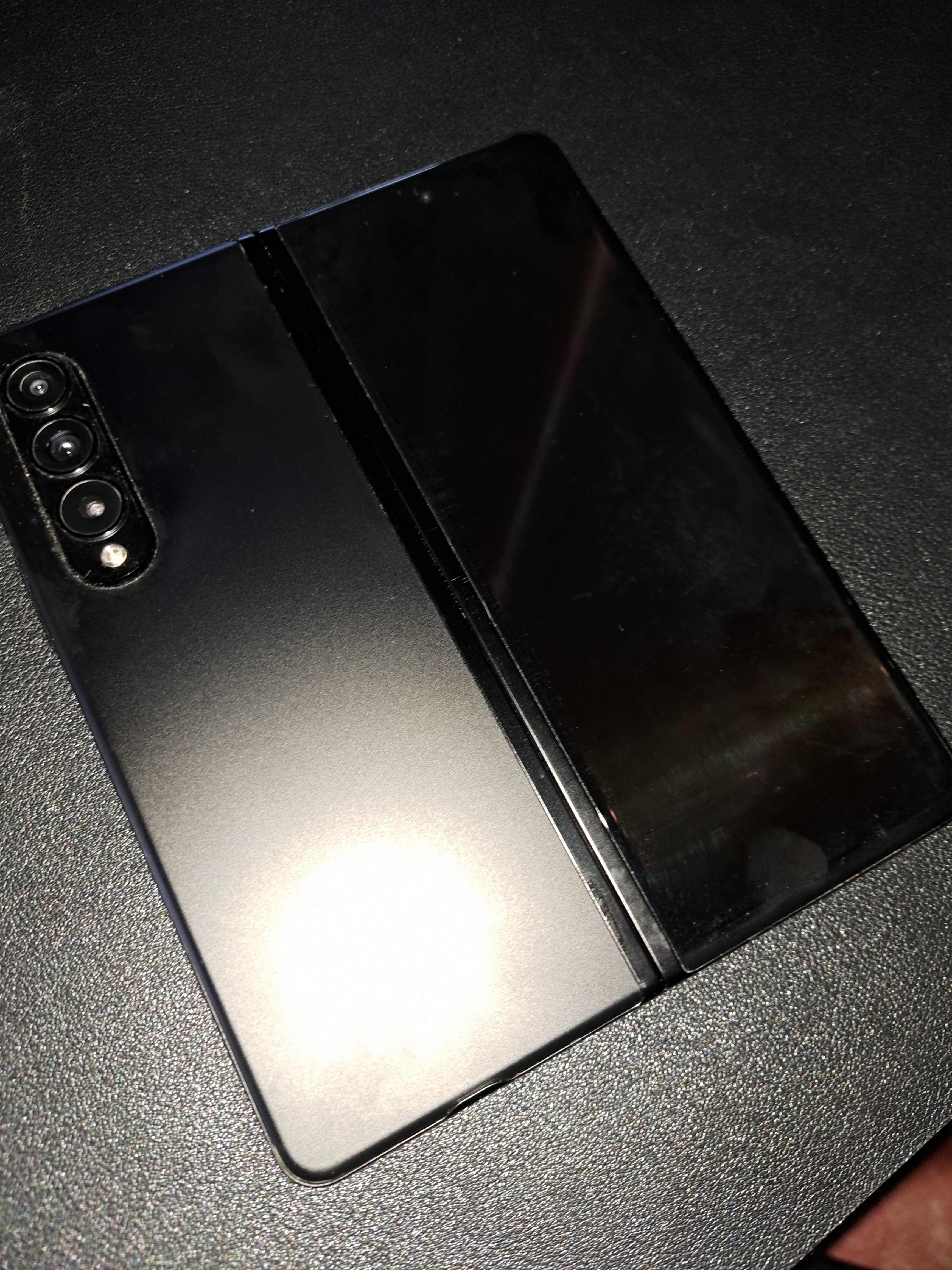 galaxy z fold 3 като нов, гаранция