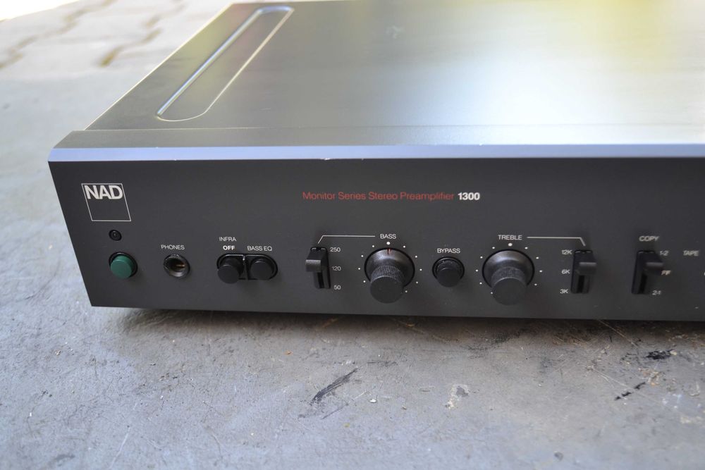 PreAmplificator Nad 1300 Monitor Series