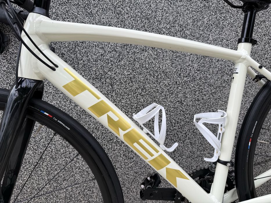 TREK DOMANE AL4 Gen 4 ERA White Шосеен велосипед 2024г. ПЕРФЕКТЕН