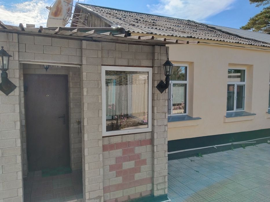 Продам дом с центральными коммуникациями