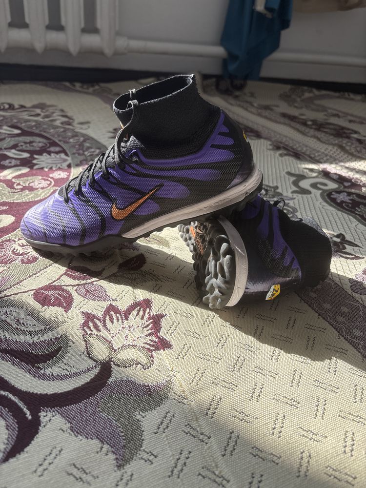 Продаю Nike Mercurial Air Zoom Mbappe фиолетовый сороконожку