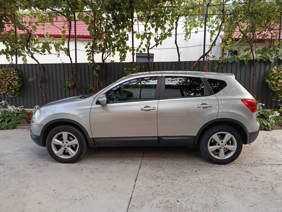 Nissan Qashqai 1.5 dCi 2009 | 213.000 km | Întreținut, dotări multiple