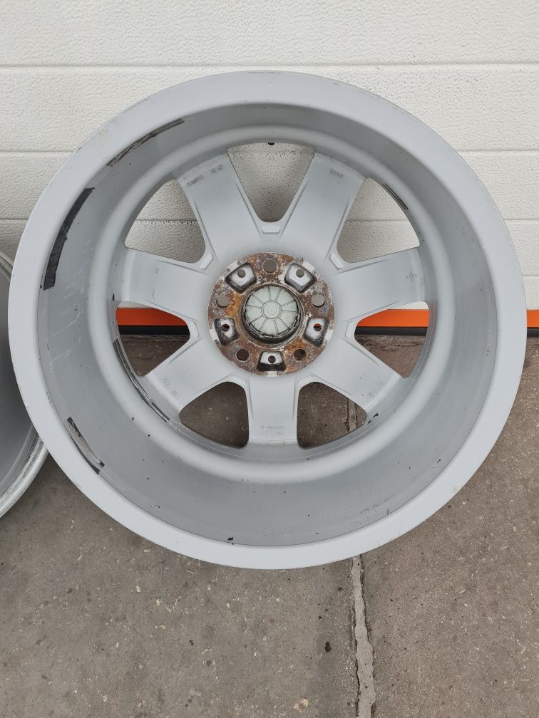 Оригинални джанти за BMW R17 5x120 ET47 8J