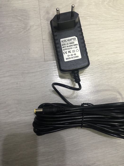 Adaptor Universal Laptop, Router, Camere supraveghere.