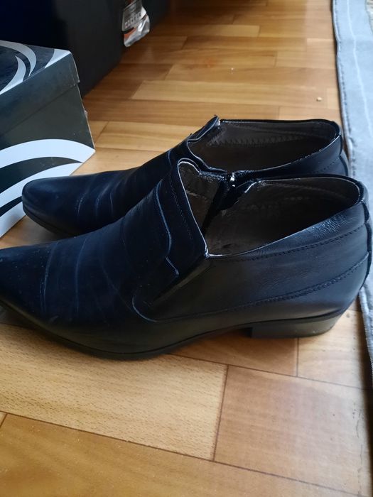 Мужская обувь, оенние сапогии