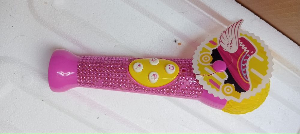 Microfon, ustensile doctor, mini chiuveta, mini troler, ghicitor