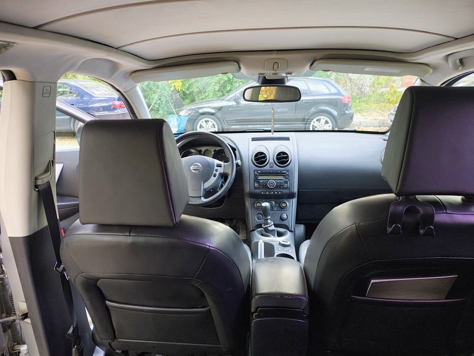 Продавам Нисан Кашкай