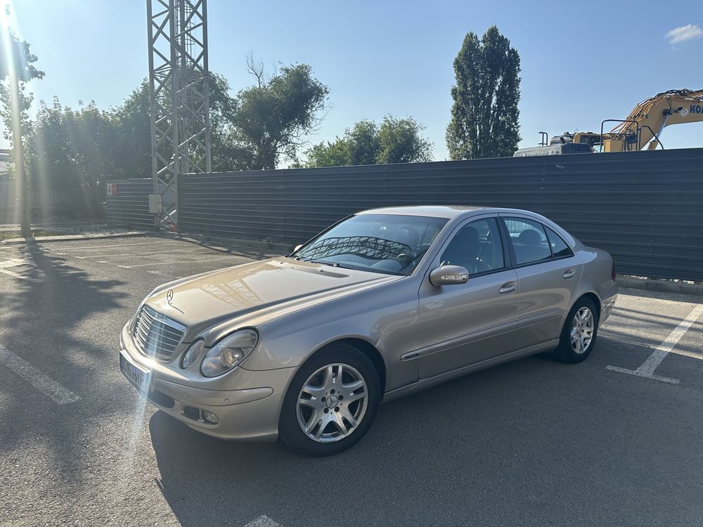 Mercedes Benz E200 ,w211
