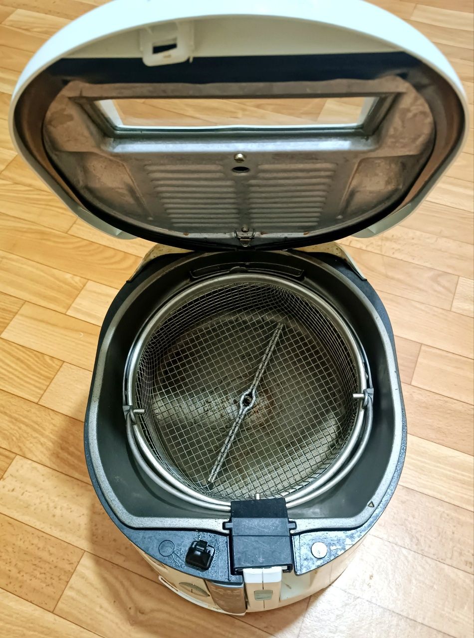 В продаже качественная фритюрница Delonghi Rotofriteuse plus (Турция)