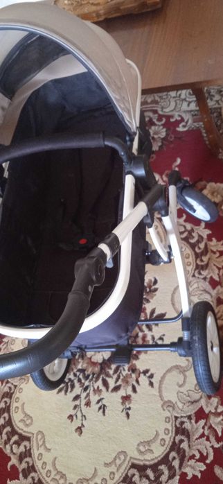 Коляска детская для детей от 3 месецев