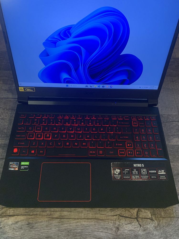 Laptop Acer Nitro 5 Ryzen 5 4600h GTX 1650 TI