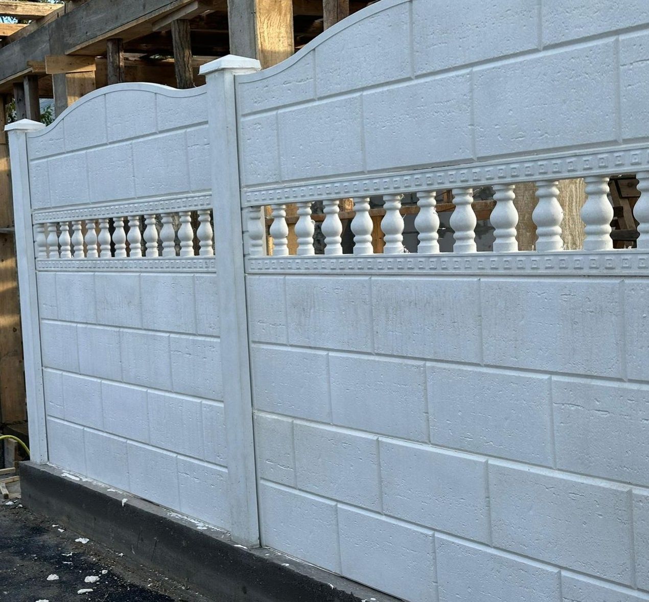 Garduri prefabricate din beton armat