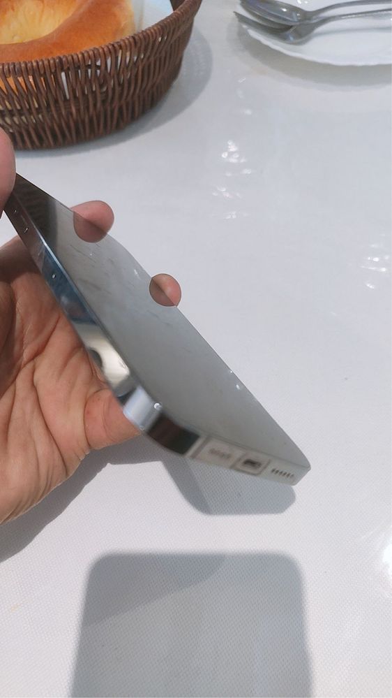 Iphone 12 pro max ideal holatda. Aybi yoq