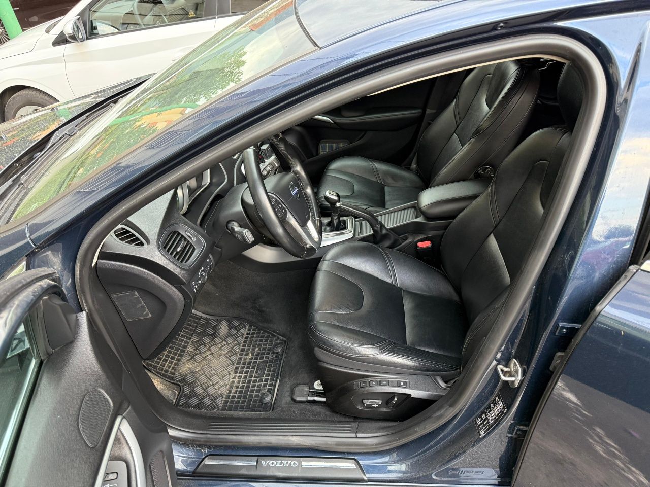 Auto de vânzare.