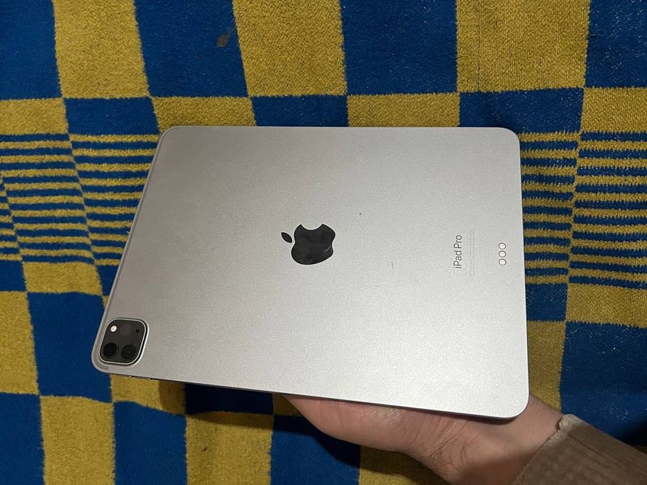 iPad Pro 11 dyum 4 pokoleniya