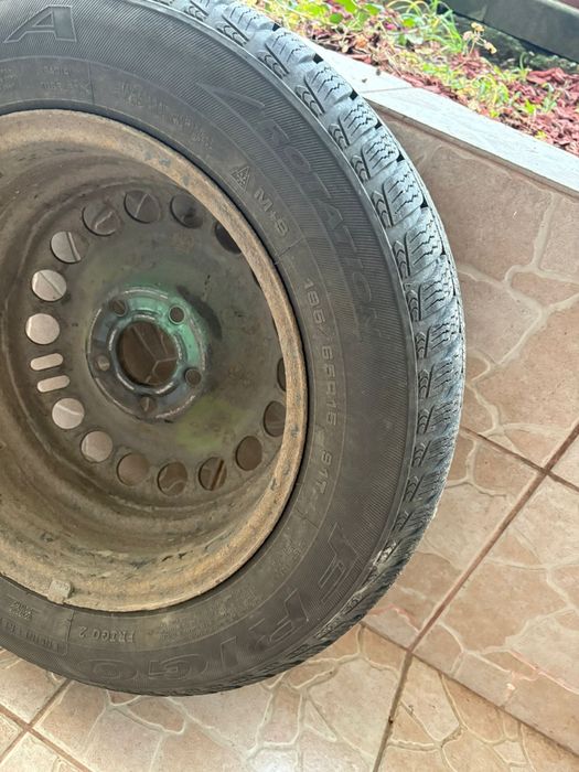 Vând anvelope iarnă