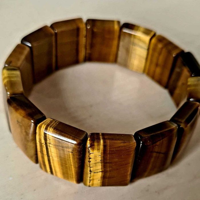 Мужской браслет! Из натурального камня "тигровый глаз" чистота ААА.