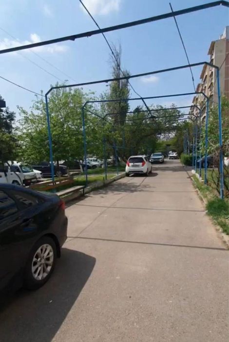 Кушбеги под нежилое помещение 82кв.м первая линия срочно под офис