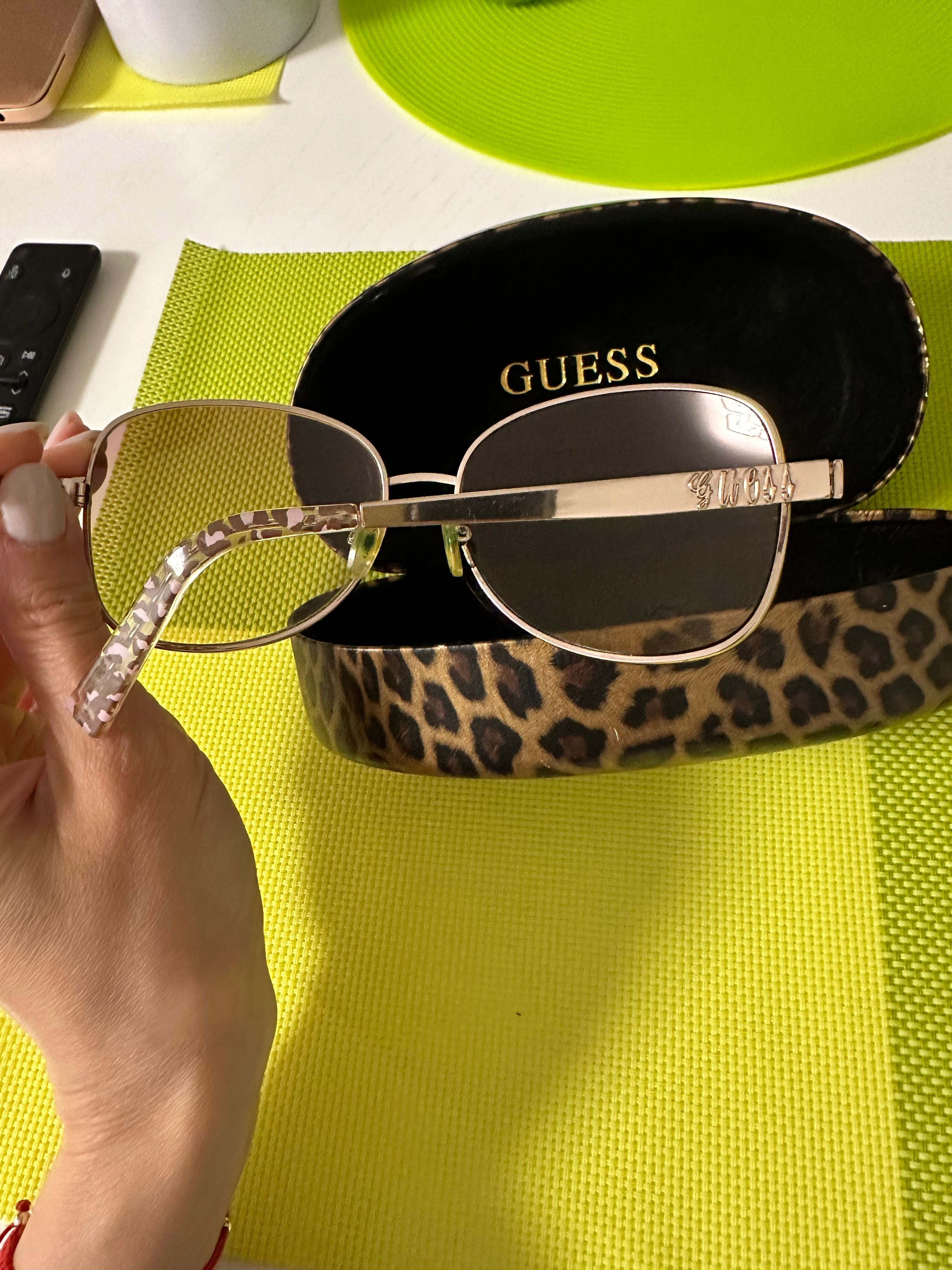 Слънчеви очила Guess